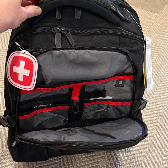 SwissGear Black Laptop Backpack, NWT - Picture 7 of 11